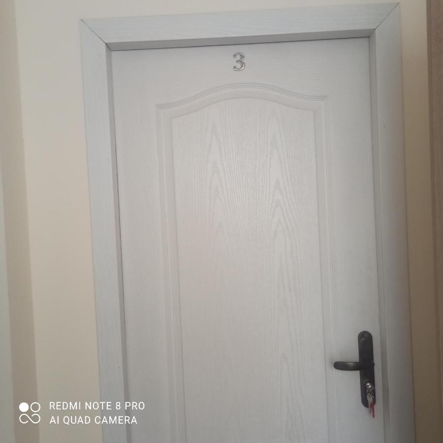 Стонел Appartement Veliko Tarnovo Buitenkant foto