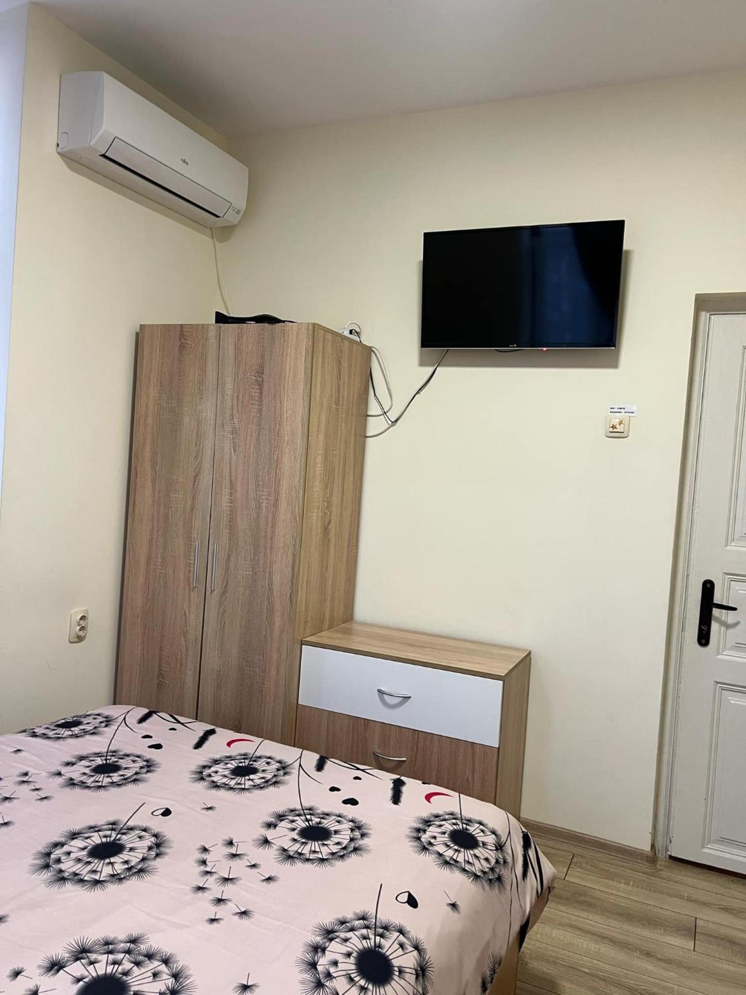 Стонел Appartement Veliko Tarnovo Buitenkant foto